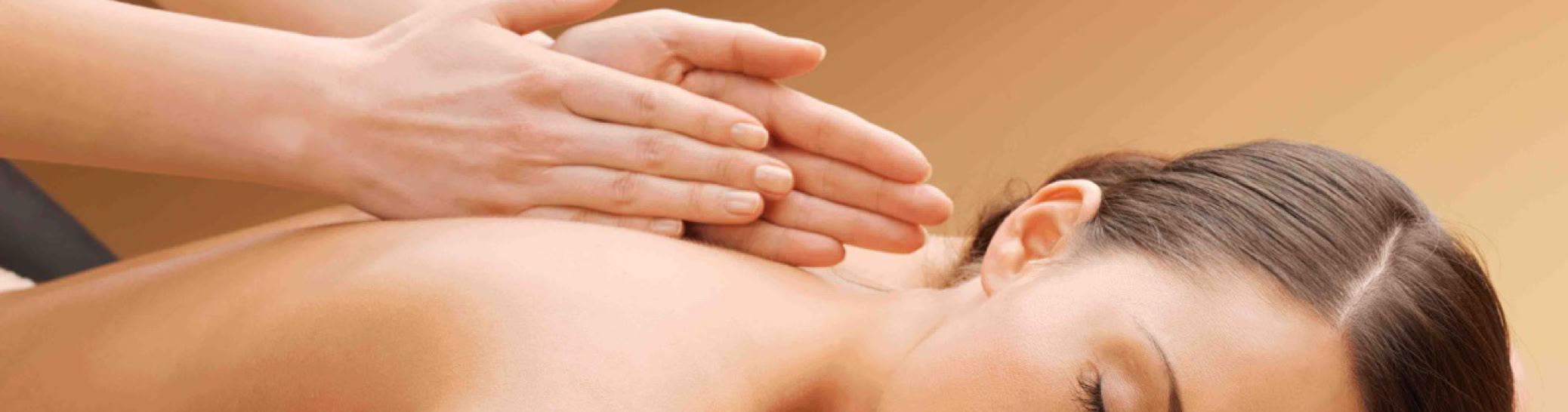 Für Ihre Schönheit betrachte ich mehr als nur Ihre Haut - körperliche Entspannung, Harmonie zwischen Körper und Geist, sowie das passende Styling sind für mich ebenso wichtige Faktoren für Ihr Wohlbefinden!